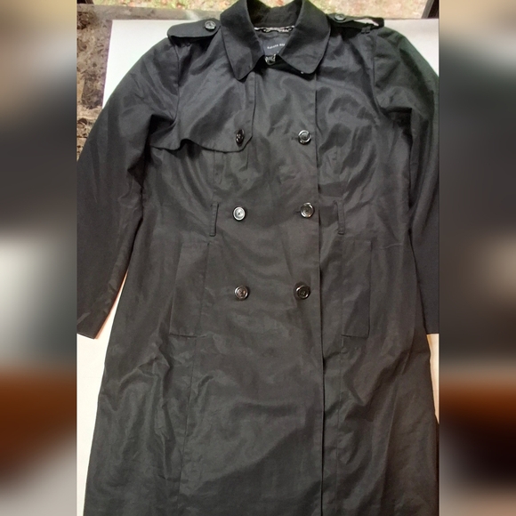 Banana Republic Coat - Picture 13 of 16